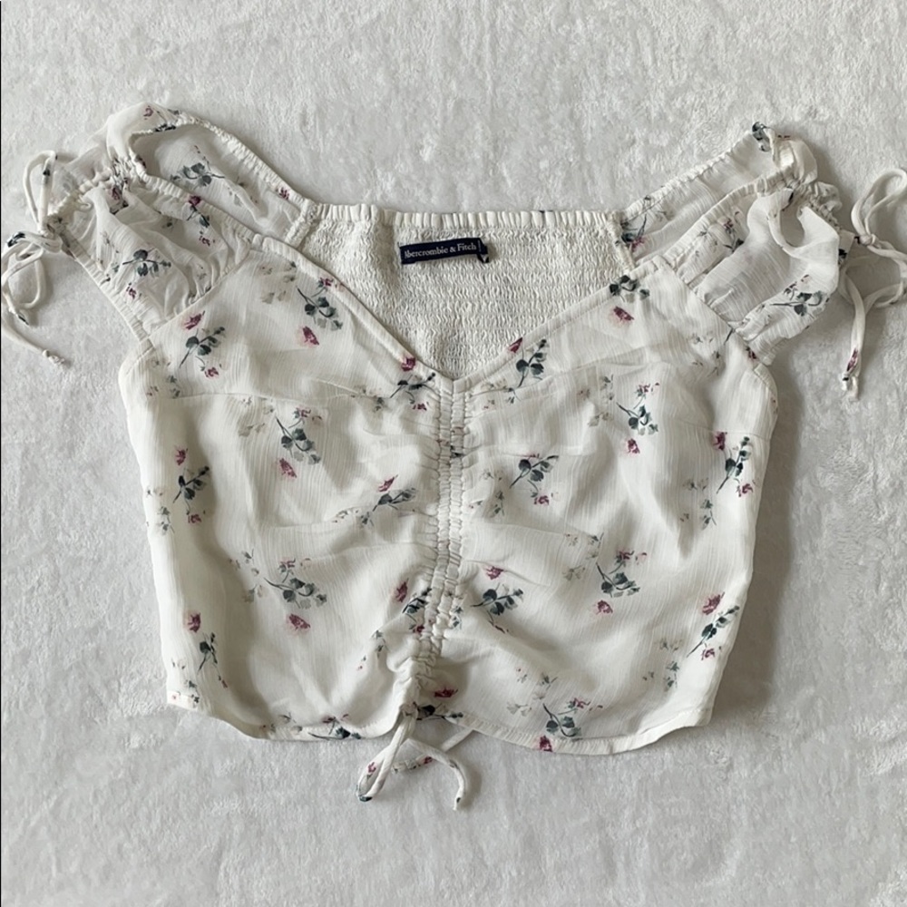 Abercrombie & Fitch Floral Crop Top